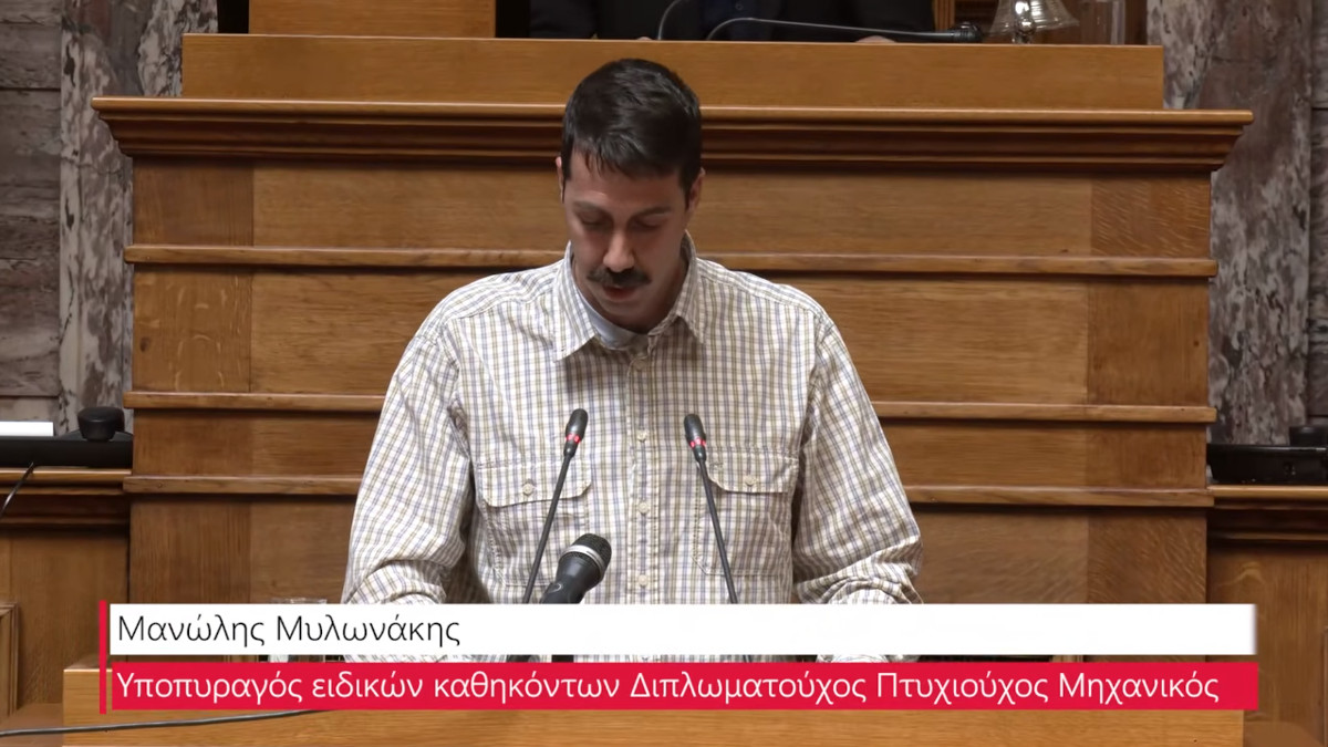 Στην εκδήλωση της Κεντρικής Επιτροπής και της Κοινοβουλευτικής Ομάδας του ΚΚΕ με θέμα «Οι θέσεις του ΚΚΕ για την αντιπυρική προστασία», έκανε παρέμβαση ο Μανώλης Μυλωνάκης, Υποπυραγός ειδικών καθηκόντων, Διπλωματούχος Πτυχιούχος Μηχανικός ο οποίος υπηρετεί στο τμήμα πυρασφάλειας της Αθήνας