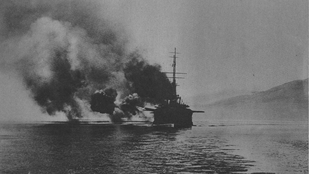 Το Γαλλικό Θωρηκτό Le Mirabeau βομβαρδίζει την Αθήνα 1η Δεκέμβρη 1916 (18 Νοέμβρη 1916)